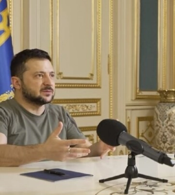 Зеленський прокоментував &quot;втечу&quot; росіян з Херсону: &quot;Це інформаційна операція&quot;
