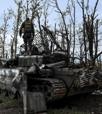 Росія кидає на війну «музейні» танки. Що це означає – пояснюємо