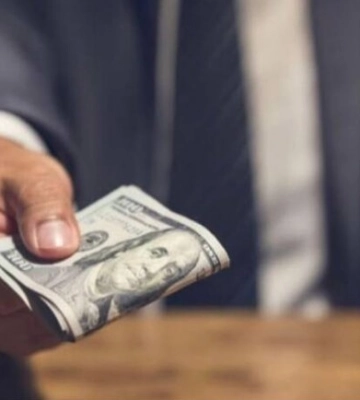 У Києві шахрай пропонував працевлаштування на керівну посаду в міністерстві
