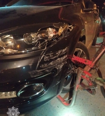 На Сихові 29-річний нетверезий водій Renault Megan розбив дві автівки