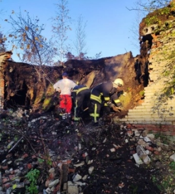 На Волині 9-річна дитина загинула внаслідок обрушення бетонних плит будівлі