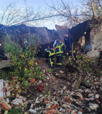 На Волині 9-річна дитина загинула внаслідок обрушення бетонних плит будівлі