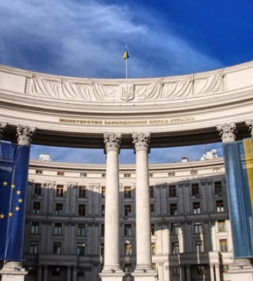 Димова завіса, щоб виграти час: в МЗС України відповіли Лаврову щодо переговорів