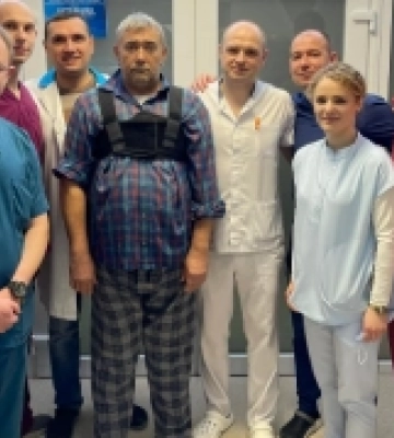 Хірург зі Старовижівщини разом з колегами врятували життя пацієнту