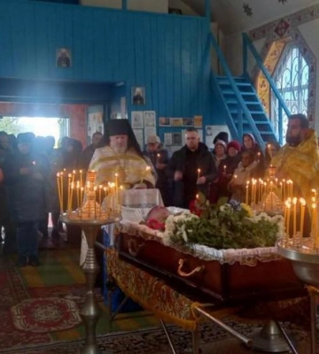 На Житомирщине и Полтавщине священники УПЦ отпели воинов ВСУ