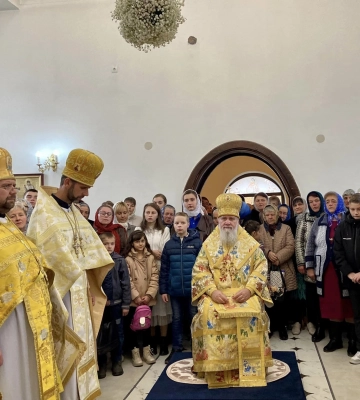 На Закарпатье освятили новый Николаевский храм УПЦ
