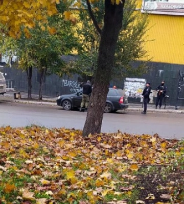 Танки и солдаты: захватчики через Мариуполь едут в сторону Мангуша