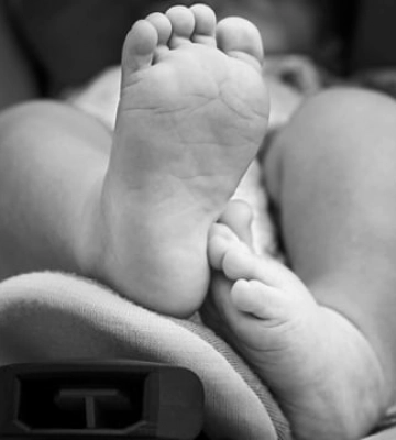 В Одесі горе-матір народила дитину в катакомбах: дводенне немовля врятували поліцейські