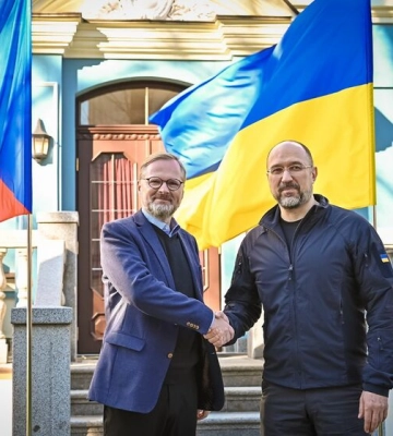 В Украину прибыл премьер-министр Чехии. В Киеве проходит совместное заседание правительств двух стран
