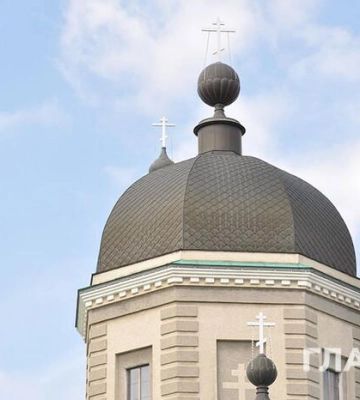 Хмельницькі депутати забрали землю у двох релігійних громад УПЦ МП