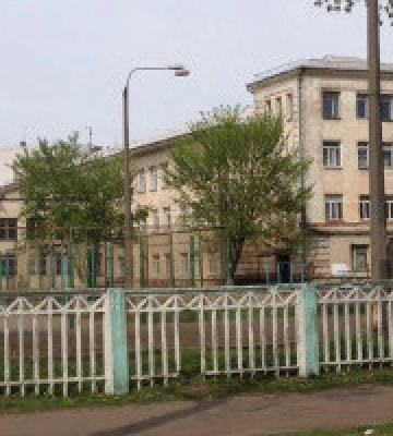 На ремонт фасаду однієї школи в Дарницькому районі передбачили майже 20 млн гривень