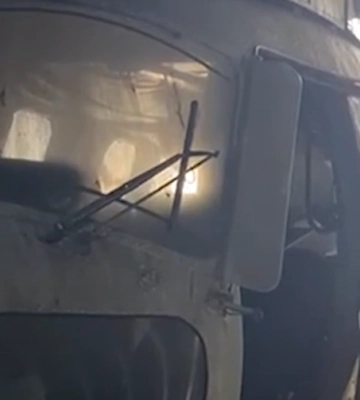 Під час обшуків на Одеській митниці в контейнері знайшли вертоліт Мі-2