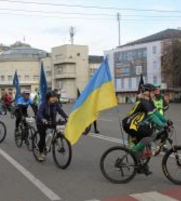 Учасники велопробігу у столиці збирали кошти для ЗСУ