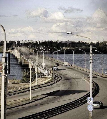 У Дніпрі відновлено рух Південним мостом 