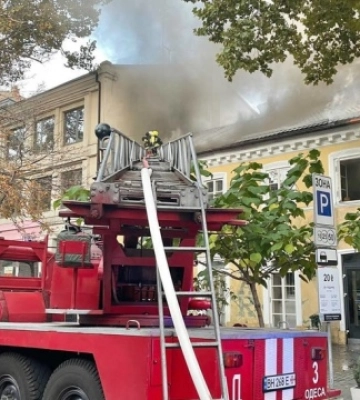 У центрі Одеси згорів ресторан