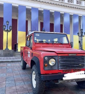 Одеські волонтери отримали важливу автівку