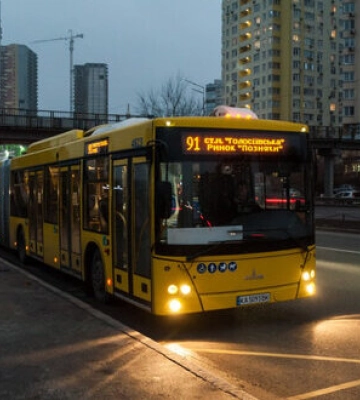 Завтра на тролейбусних маршрутах Києва працюватимуть автобуси, це необхідно для зменшення навантаження на енергосистему, -&amp;hellip;