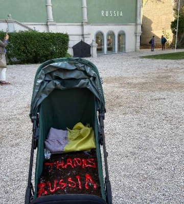 Одеський скульптор представив арт-об’єкт у Венеції