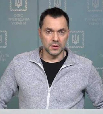Оккупанты потеряли до 8 тысяч человек под Бахмутом, – Арестович