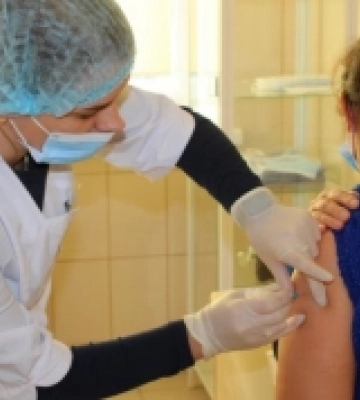 Мешканців Рівненщини закликають вакцинуватися від грипу
