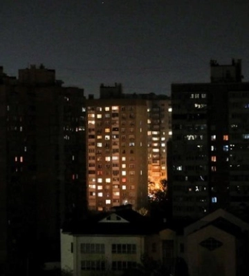 Половина України завтра буде без світла