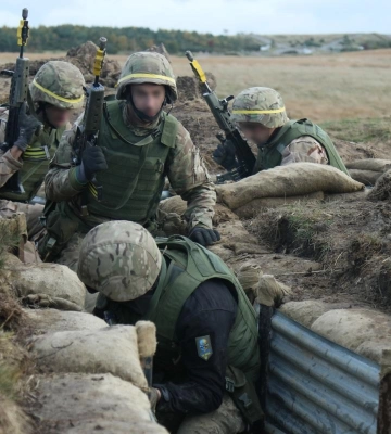 Наступають із подвоєною силою: в ISW назвали напрям, де росіяни намагаються оточити ЗСУ