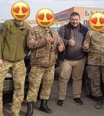 Продукти, речі, автівки: допомога від Дніпра