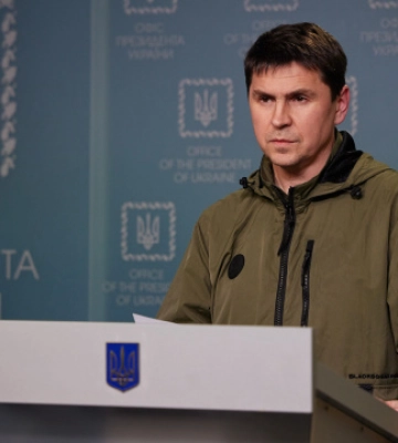 Говорити про вихід російських військ із Херсона зарано –  Подоляк