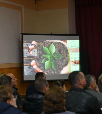 На 42 га біля Дубна створять еко-парк з вирощування технічних конопель