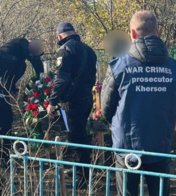 Ексгумовано тіла розстріляного російським військовим подружжя у Високопіллі на Херсонщині. ФОТО