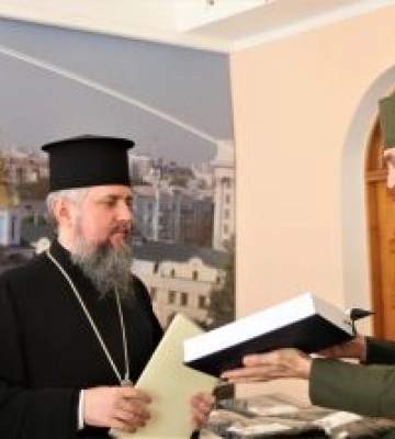 Капелани стали повноцінними військовослужбовцями