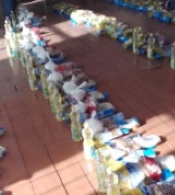 У громаді на Рівненщині сім&#039;ям військовослужбовців роздали продуктові набори