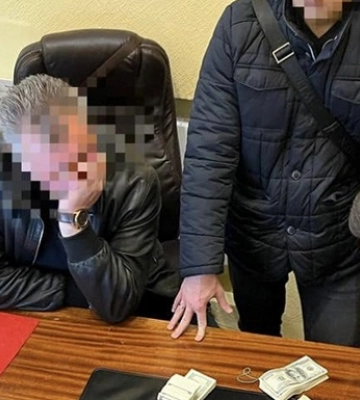 Чиновников музакадемии им. Чайковского задержали за взятку
