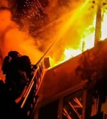 Уночі у Виноградові горів багатоквартирний житловий будинок