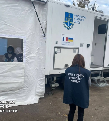 В Ізюмі відновили зруйнований автомобільний міст