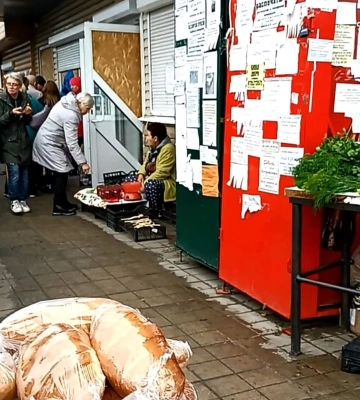 Деякі продукти на Луганщині значно подорожчали. Мешканці області збідніли в 4-5 разів, - ОВА