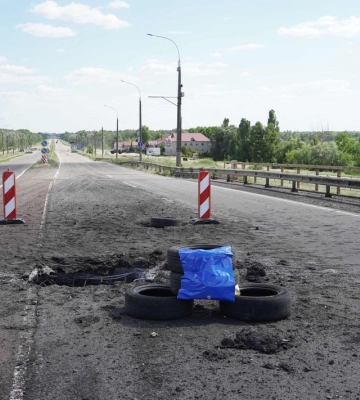 Возле Антоновского моста поражены вражеские катера: стало известно об очень мощном ударе ВСУ