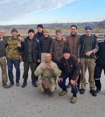 Украина освободила из плена 107 защитников, из них 74 обороняли Мариуполь