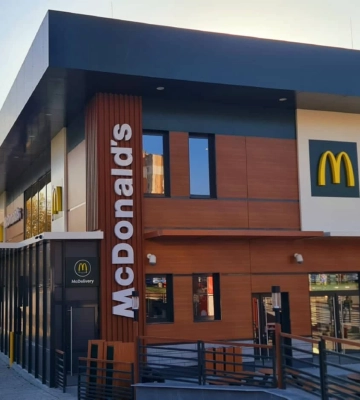 В Україні відкрився перший за час війни новий McDonald’s