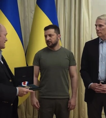 Зеленський зустрівся із сенаторами США: про що говорили (відео)