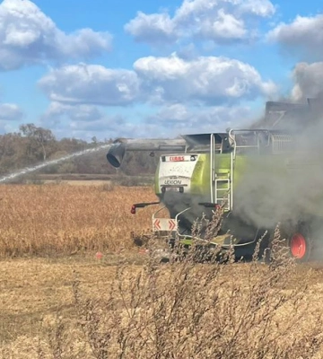 На Львівщині спалахнув комбайн Claas Lexion 586