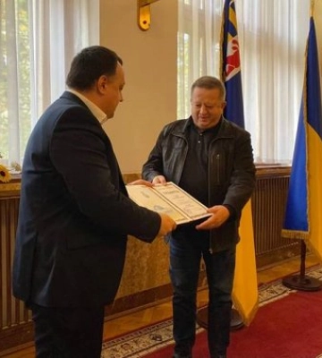 Грамотою Верховної Ради України нагороджено закарпатського науковця Олександра Жулканича