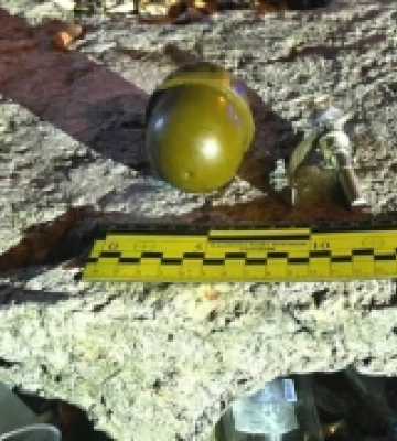 У Рівному на вулиці знайшли гранату із запалом