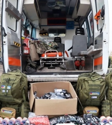 Парамедики поліції Донеччини отримали нове обладнання від Світового конгресу українців