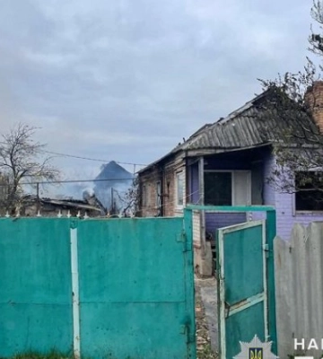 Унаслідок обстрілів Донеччини пошкоджені приватні будинки, багатоповерхівки і школа