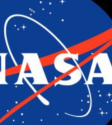 Корабель Orion готується вийти на далеку орбіту навколо Місяця