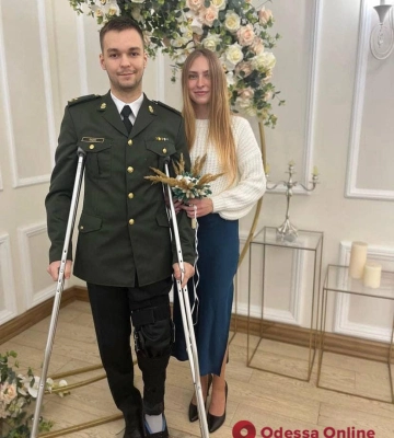 Командир &quot;Азова&quot; женился после возвращения из плена