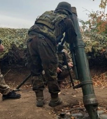 Прикордонники показали, як знищили бліндаж із росіянами на Донеччині