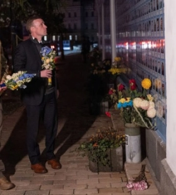 Ермак и Салливан возложили цветы к Стене памяти погибших за Украину