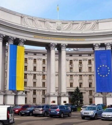 МЗС України ініціювало кримінальну справу проти дитячого омбудсмена РФ Львової-Бєлової за незаконне всиновлення дитини з Маріуполя
